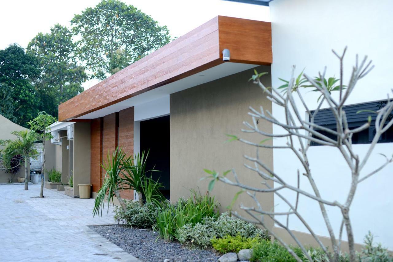 Reddoorz Syariah Plus Near Banyuwangi Airport ภายนอก รูปภาพ