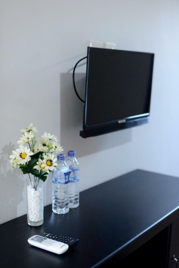 Reddoorz Syariah Plus Near Banyuwangi Airport ภายนอก รูปภาพ